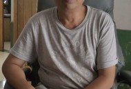 ​章莹颖案第八年，其父穿着女儿买的衣服发声：海外学子保护好自己