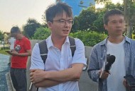 男子地铁被诬陷偷拍案二审未宣判，原告被告均出庭，当事人发声