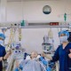 35楼坠落女子恢复神志，主治医生：小区绿化提供缓冲