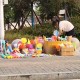 14岁女孩摆摊卖玩具25天赚2000元，家长回应：本意是锻炼孩子