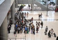 中国男子在新加坡向公职人员吐口水被逮捕，被判处8周监禁