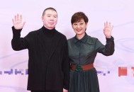 徐帆辟谣与冯小刚离婚：坚如磐石